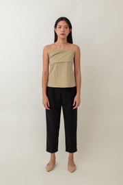 Sleek, modern, and super comfy! The Noelle Camisole Top has a draped front for a stylish twist, and the fitted bust flares out just enough to give you an effortless vibe. Plus, with a back zipper, it's a breeze to slip on and off.